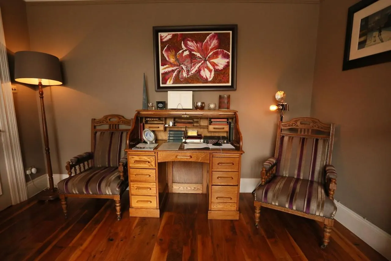 ***** Guest house Somerton House Rooms Only Belfast United Kingdom