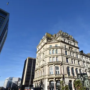 royal-hotel-cardiff.cardiffhotelswales.com/